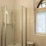 Klosterhotel ليهنين