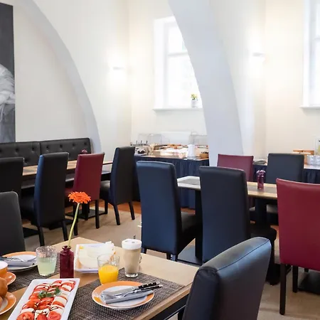 فندق Klosterhotel ليهنين