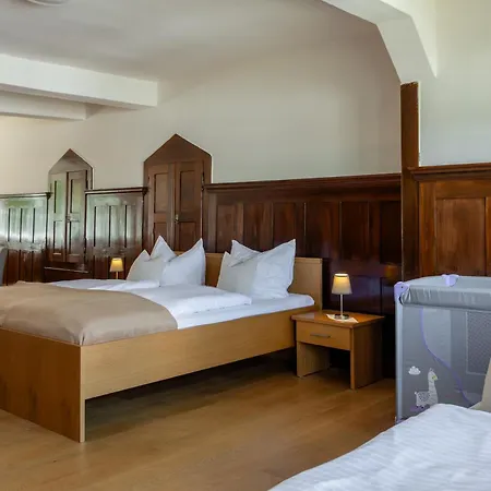 Klosterhotel *