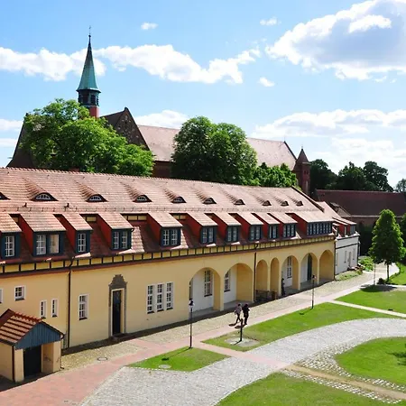 Zentrum Kloster