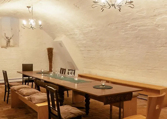 Klosterhotel ليهنين